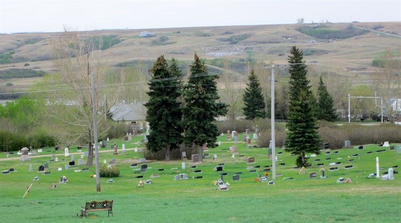 Lumsden_Cemetery_3